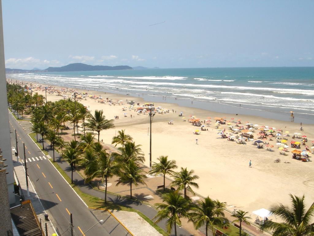 Na Apartment Praia Grande (Santos)